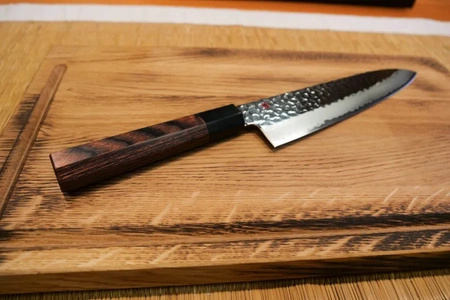 Nóż Kasumi KURO Santoku 170 mm [KURO23-AN]